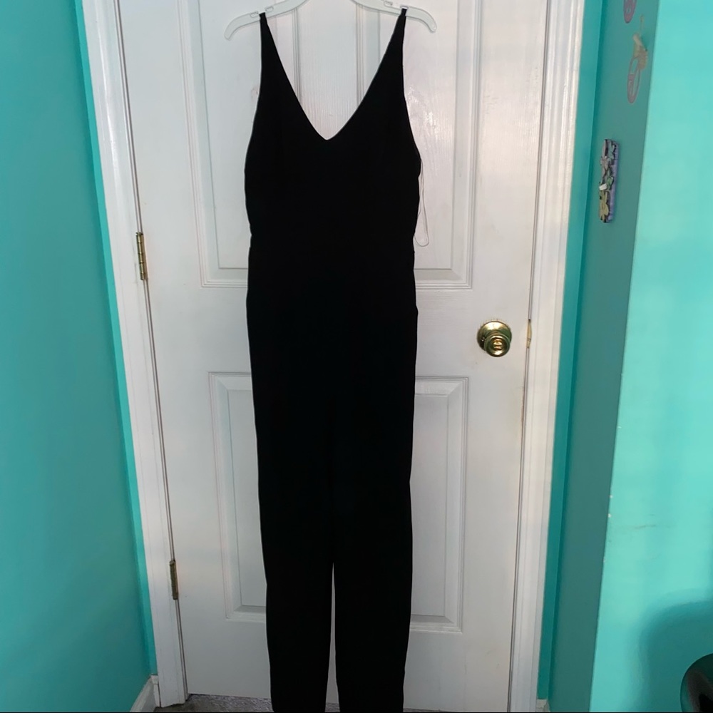 CHARLOTTE RUSSE - V-Neck Wide Leg Jumpsuit